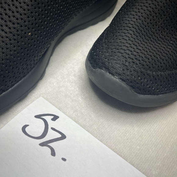 Black Slip-On ladies Shoes - Picture 2 of 4